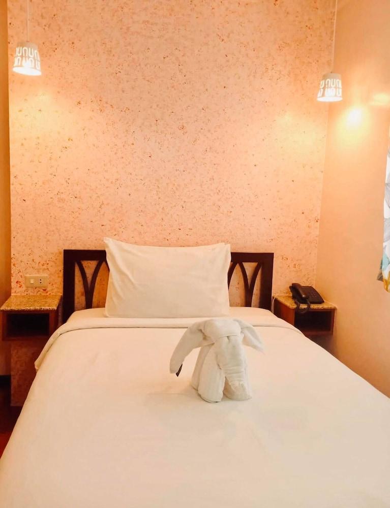 Tinhat Halal حلال Certified Boutique Hotel And Restaurant Davao Luaran gambar