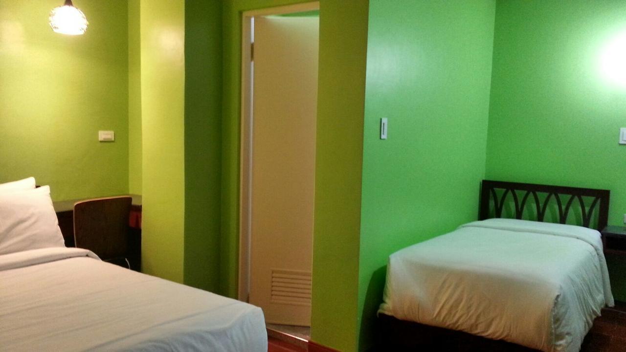 Tinhat Halal حلال Certified Boutique Hotel And Restaurant Davao Luaran gambar