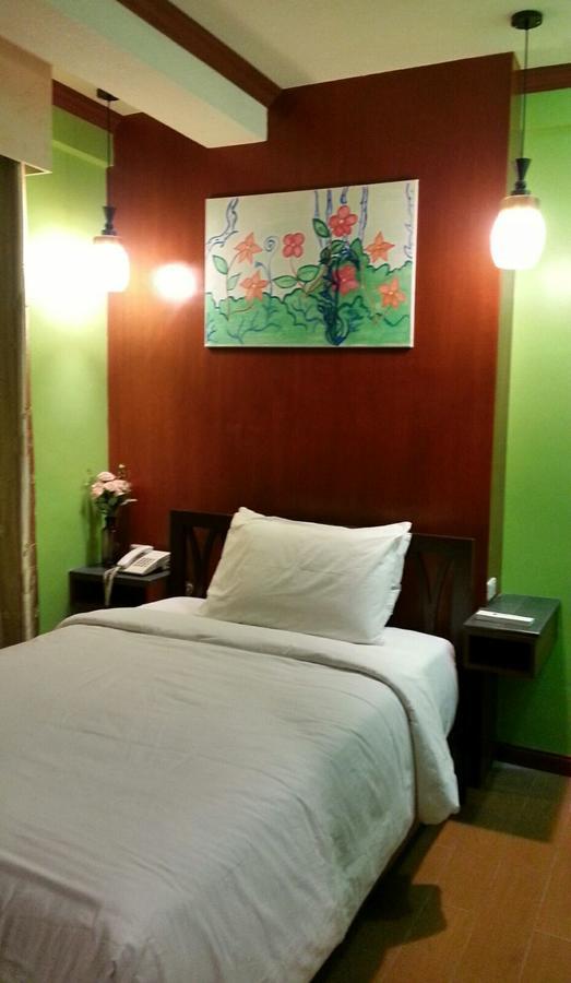 Tinhat Halal حلال Certified Boutique Hotel And Restaurant Davao Luaran gambar